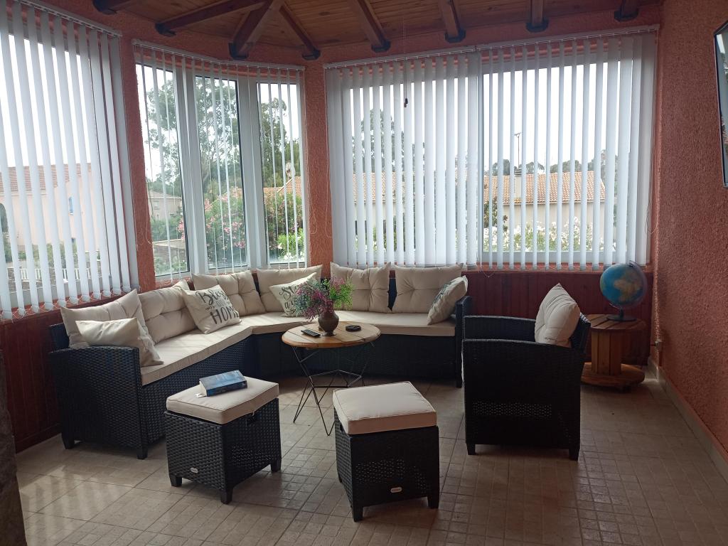 HAUT VILLA MESANGES EN BORD DE MER !
