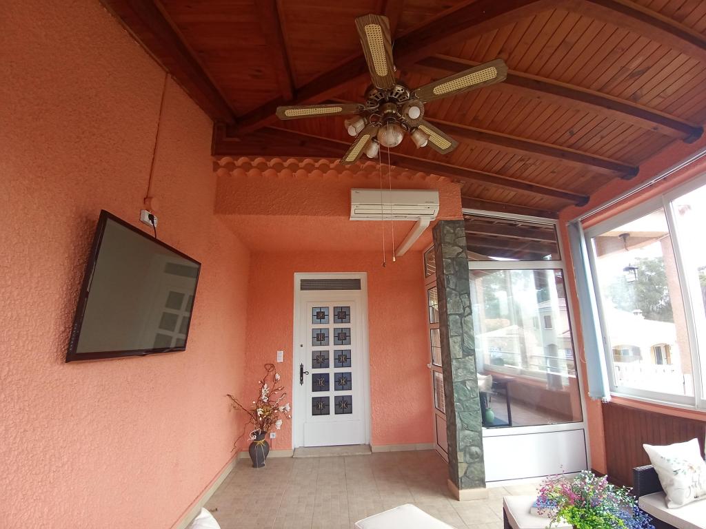 HAUT VILLA MESANGES EN BORD DE MER !