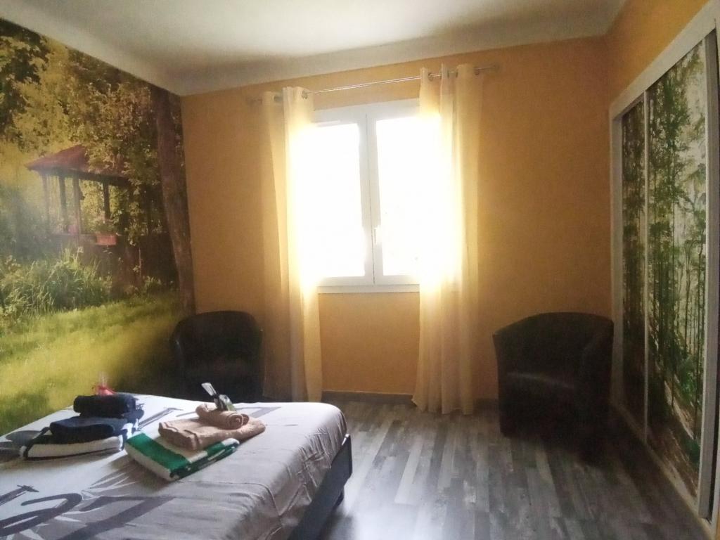HAUT VILLA MESANGES EN BORD DE MER !