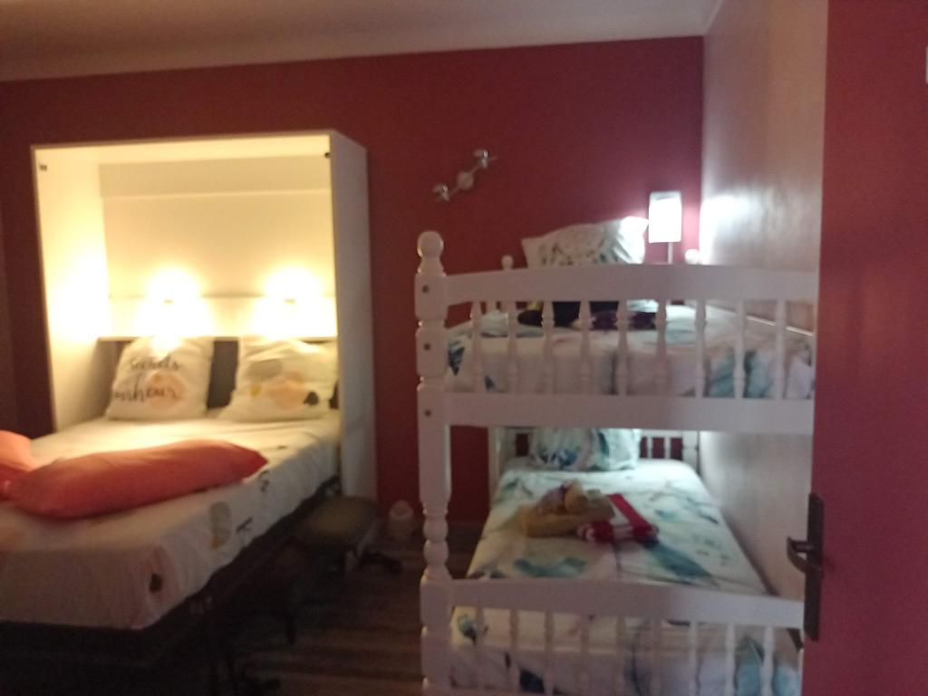 HAUT VILLA MESANGES EN BORD DE MER !