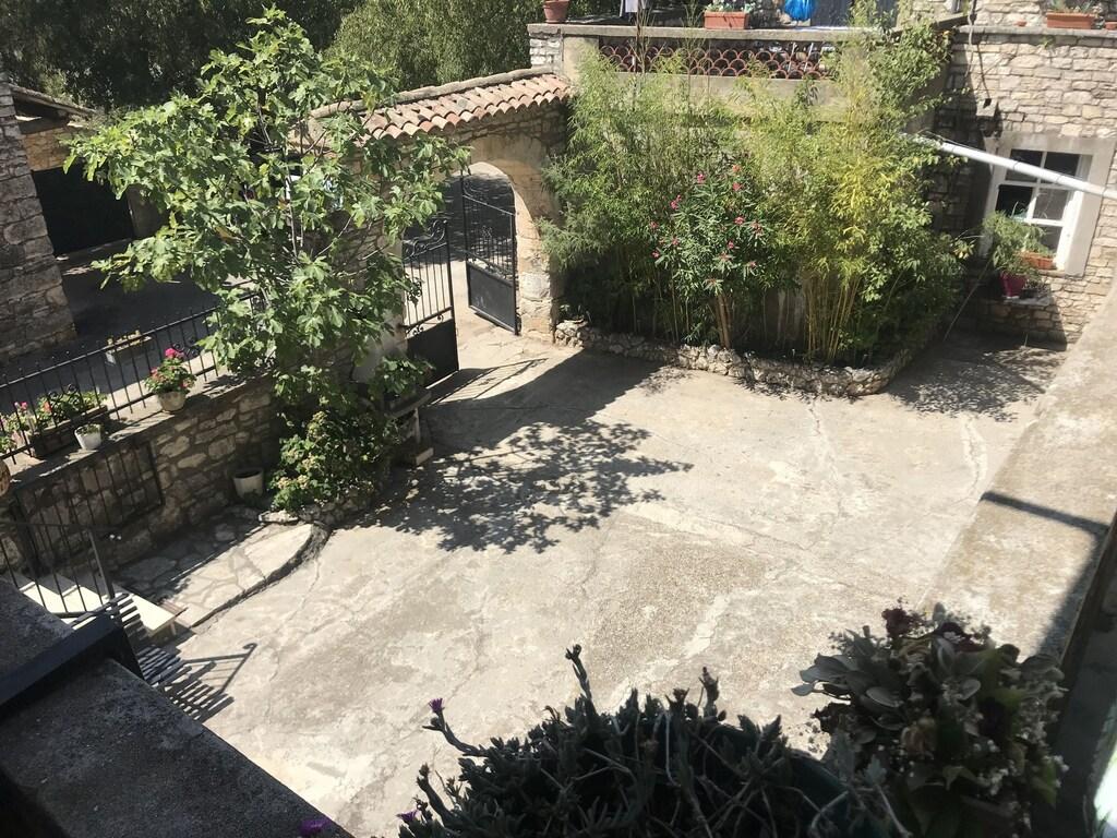 LA MARECHALE mas Ardéchois appartements classés 2** de 5 à 20 personnes