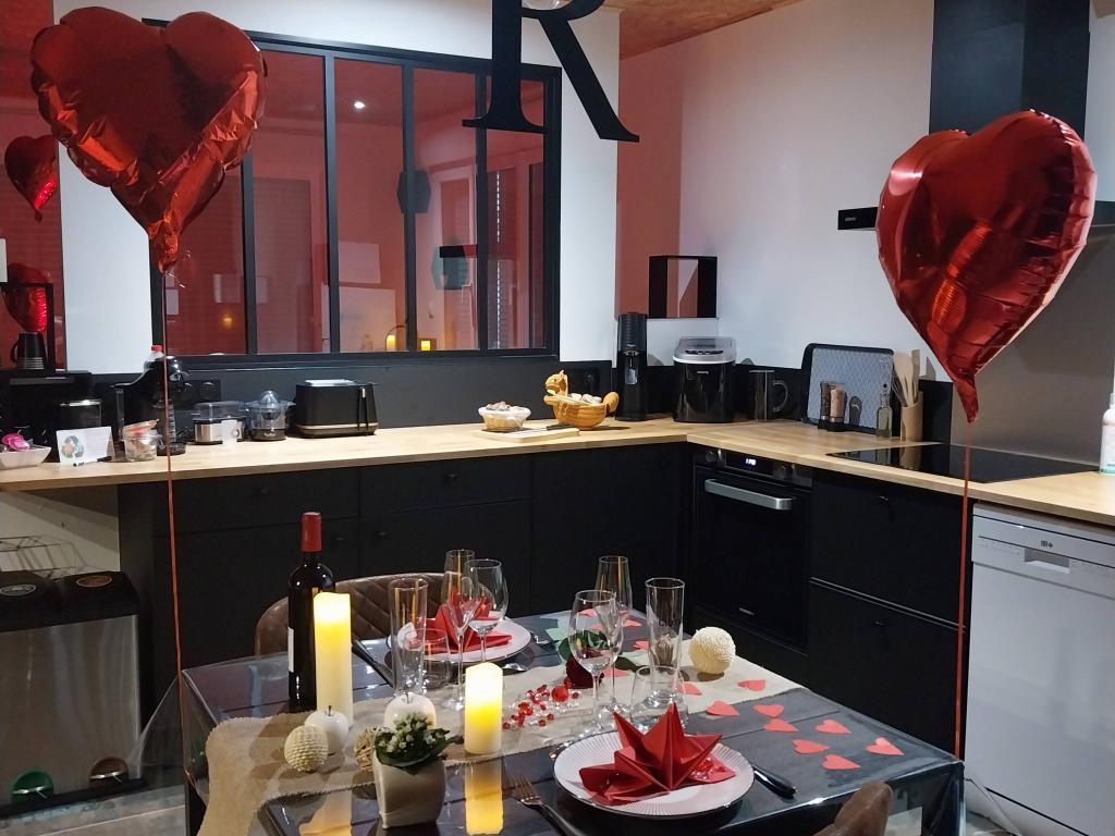 Loft "R"omain avec, piscine, SPA, Sauna, taille de billard/air hockey le tout privatif !!