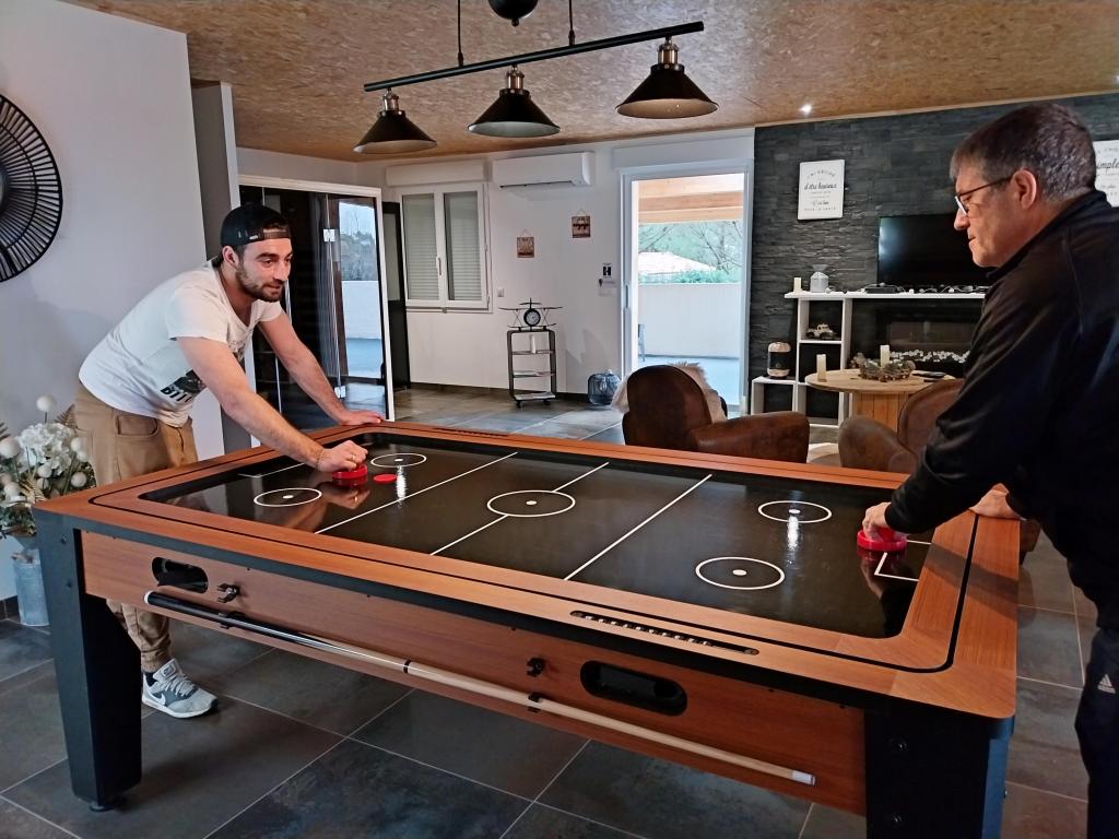 Loft "R"omain avec, piscine, SPA, Sauna, taille de billard/air hockey le tout privatif !!