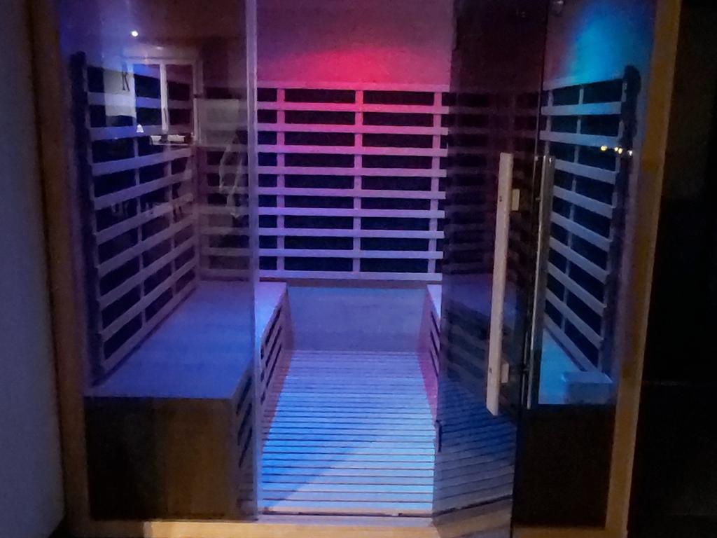 Loft "R"omain avec, piscine, SPA, Sauna, taille de billard/air hockey le tout privatif !!