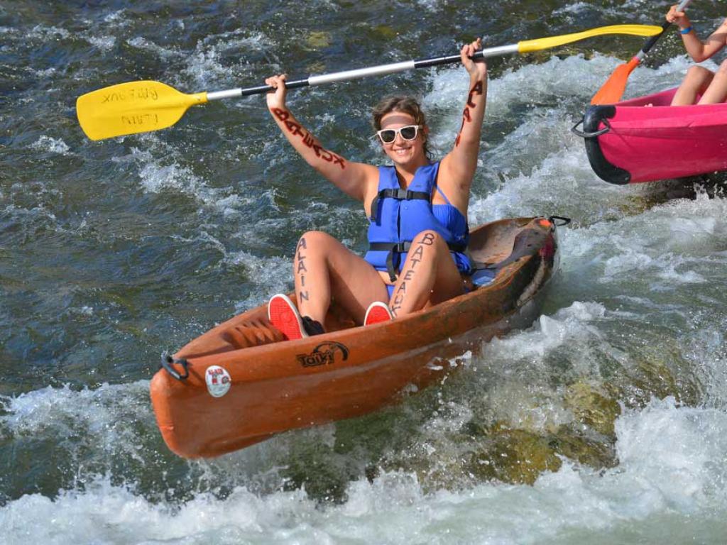 Les Cigalous  Gîtes climatisés avec piscine chauffée à Vallon Pont d'Arc
