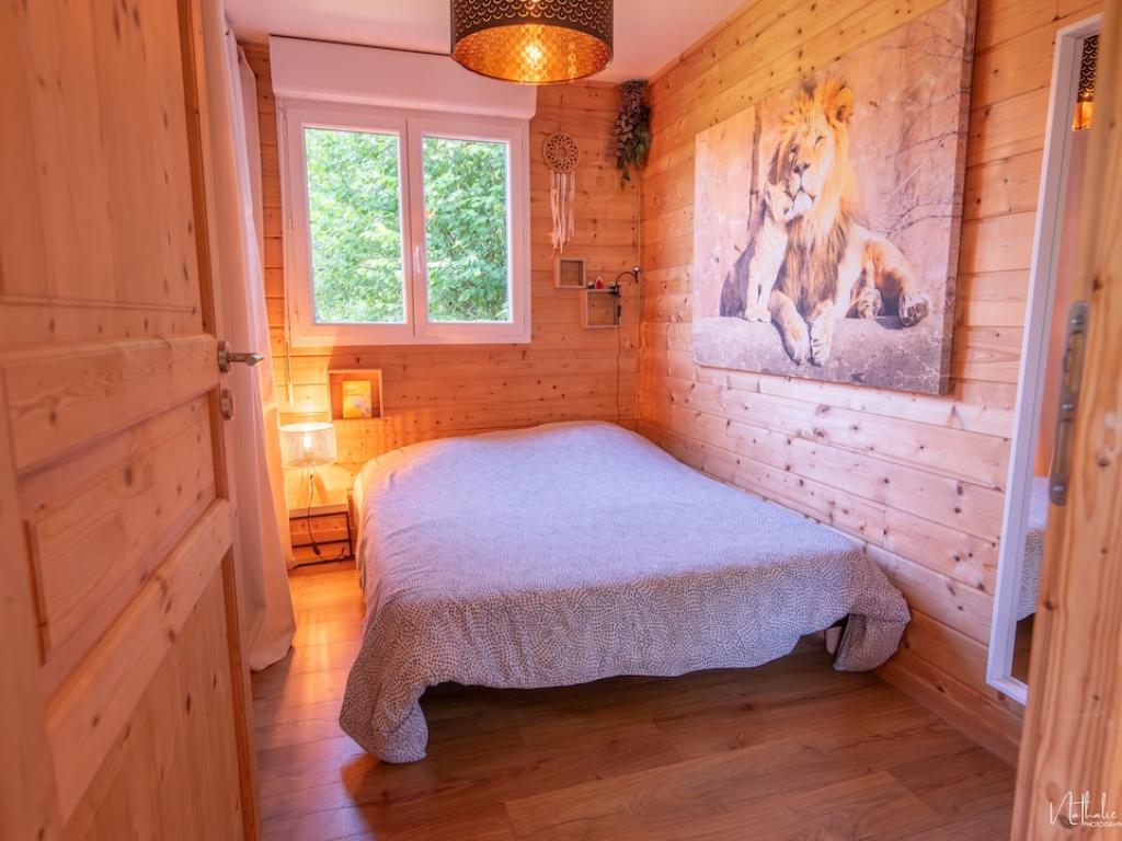 Chalet avec jacuzzi privatif