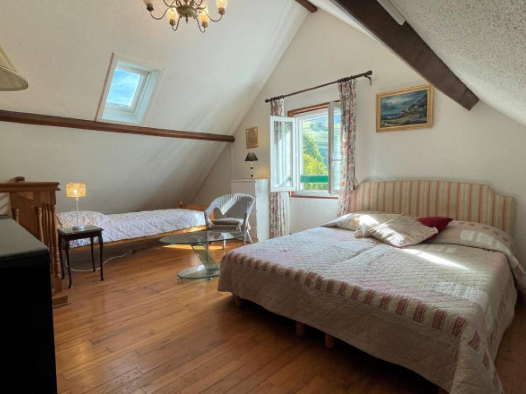 Gîte « Le Magnolia » : un écrin de verdure apaisant.