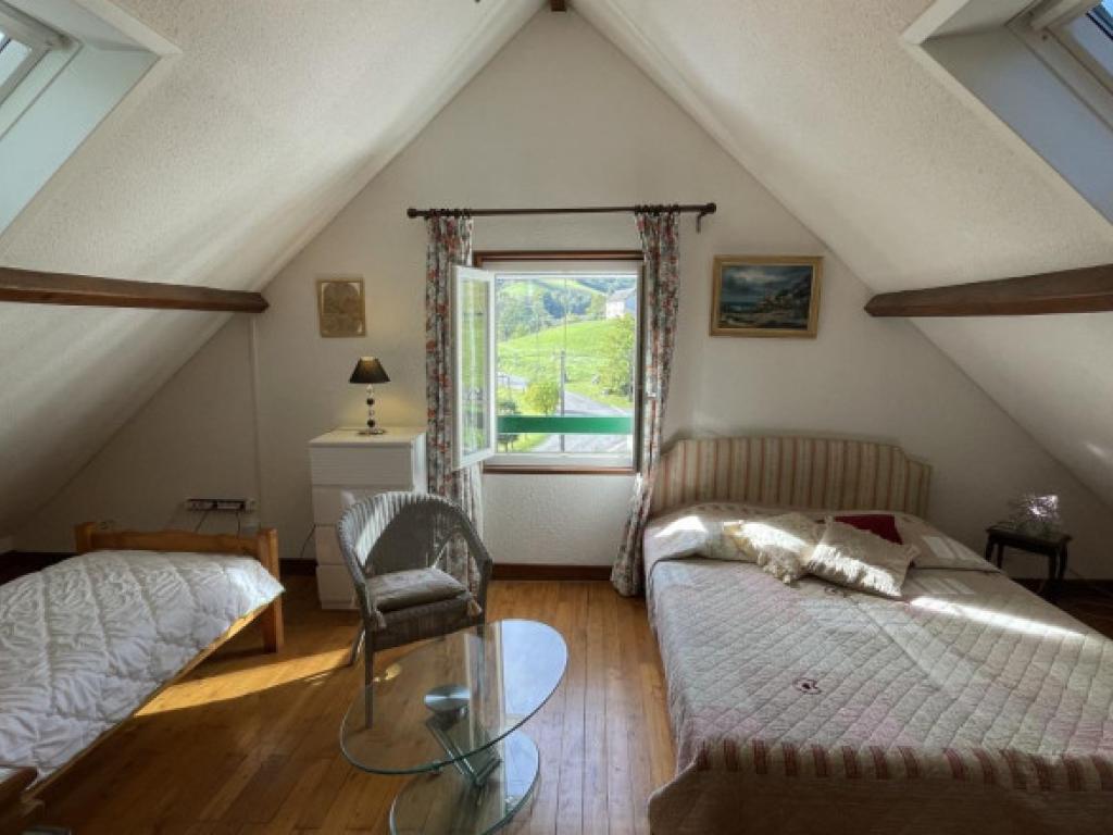 Gîte « Le Magnolia » : un écrin de verdure apaisant.