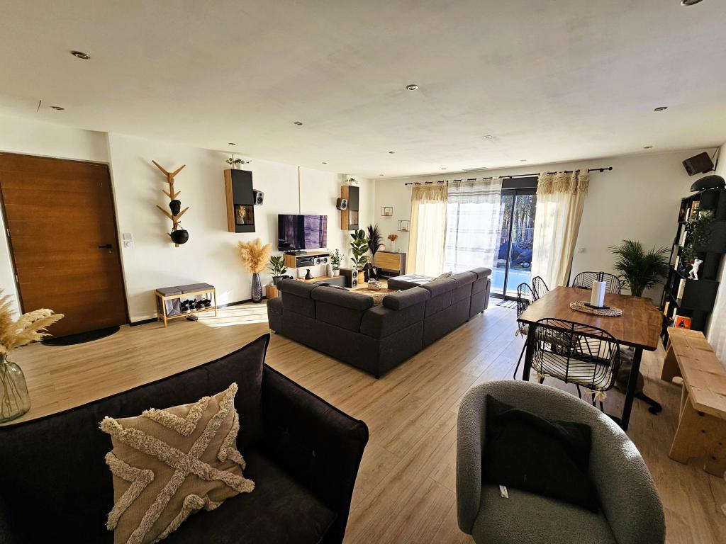Villa montpellier 12 personnes très belles prestations