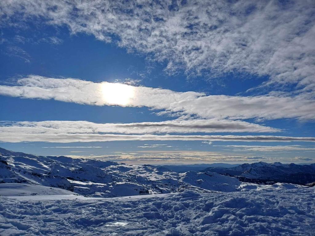 HAPA - Hébergement exceptionnel dans une K-Bane très confortable (Tiny house) en pleine nature au pied des Pyrénées