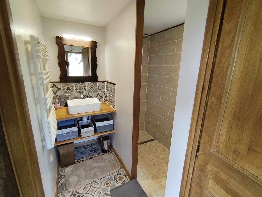 Logement insolite dans des tonneaux à cidre