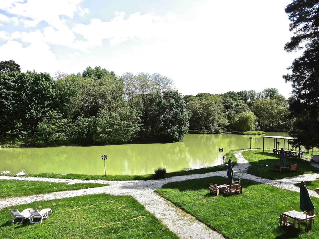GRANDE VILLA DU CHATEAU EN TOURAINE