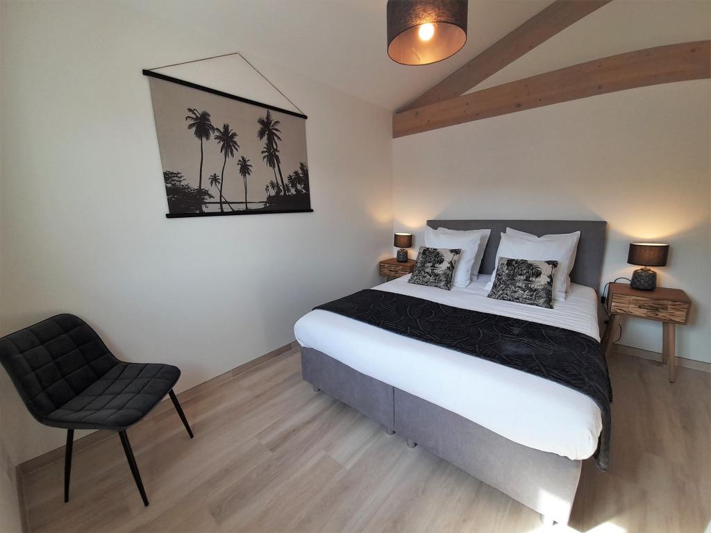 Villa Zeruko Izarra 5* climatisée, piscine chauffée dans un des "Plus beaux villages de France". Tout à proximité : Plages, Sports, Loisirs, Tourisme