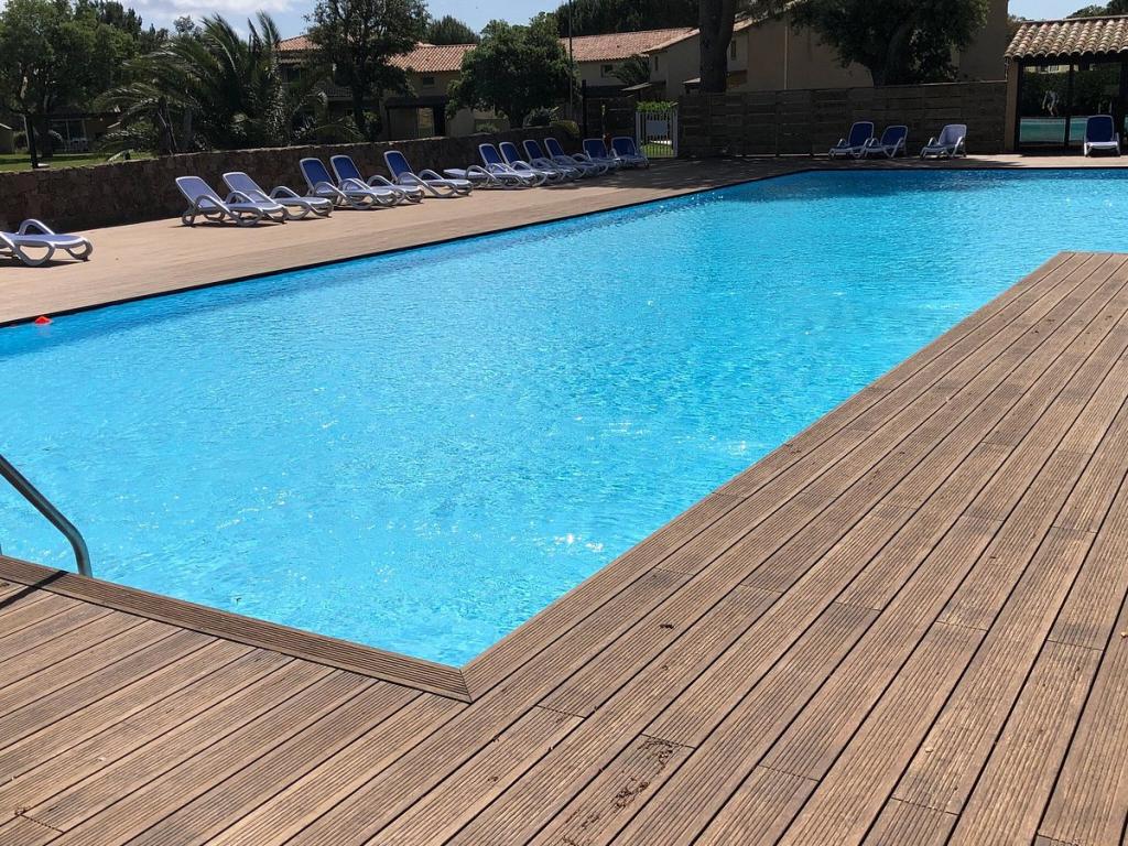 T4 8 personnes résidence hotelière Fiori di Cala Rossa