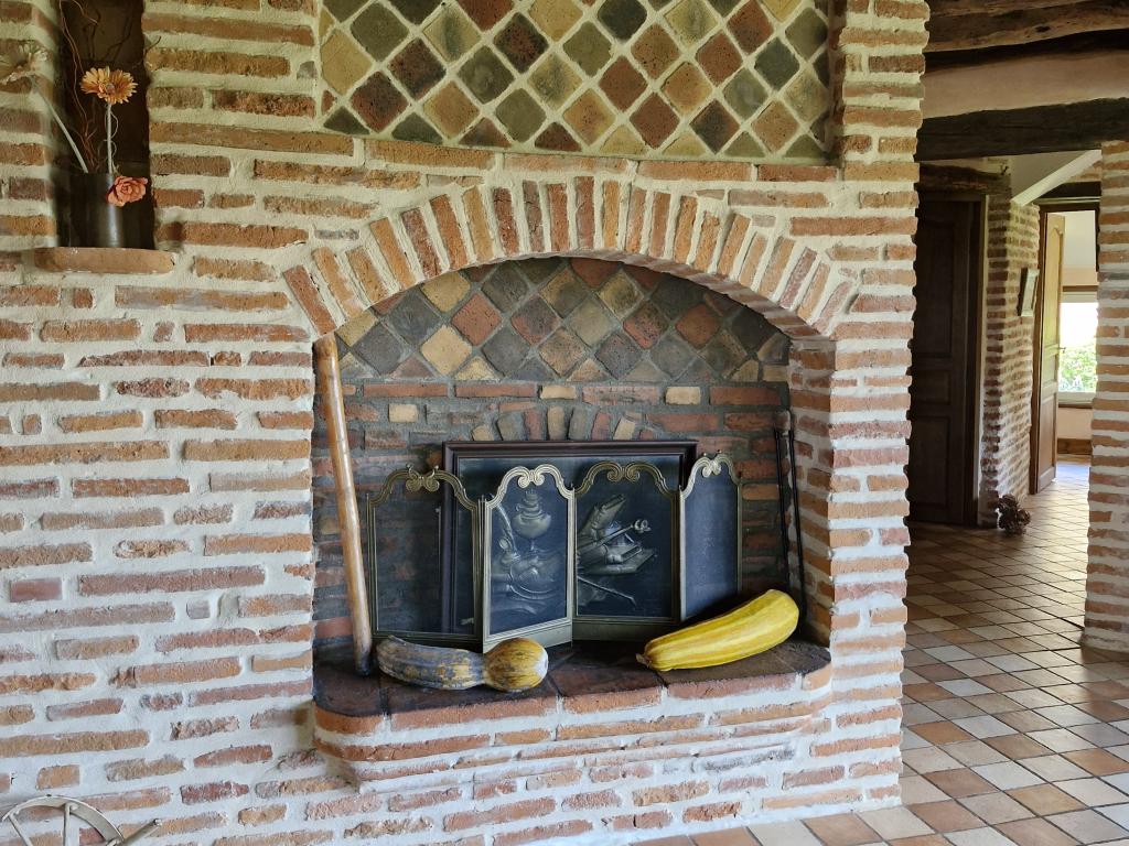 Gîte de caractére ,boulodrome , piscine , spa de 3500 litres