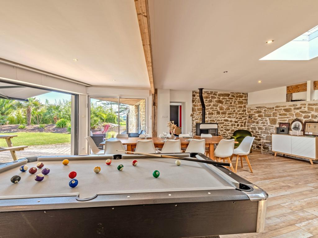 Villa Léonie avec piscine intérieure chauffée toute l'année en Bretagne