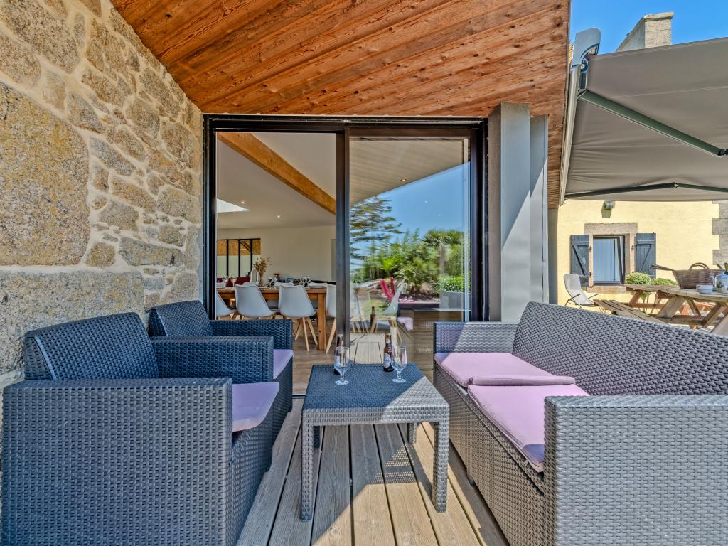 Villa Léonie avec piscine intérieure chauffée toute l'année en Bretagne