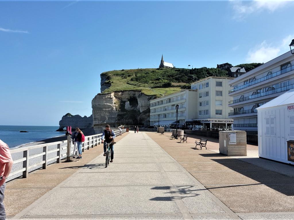 Gîte des prés est location de vacances *** 4 personnes dans un cadre champêtre, calme, reposant, idéalement situer a 8 km de la station balnéaire D étretat, Seine Maritime, France