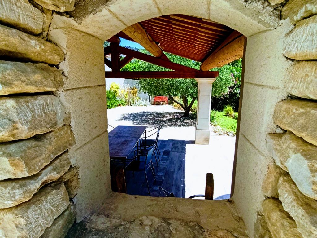 LE MAS DU LUBERON ROUGE / clim / 12 pers / au cœur du Luberon / classé 4 étoiles