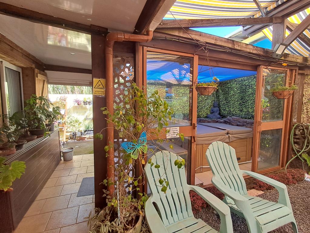 Maison aux Portes du Sud Sauvage