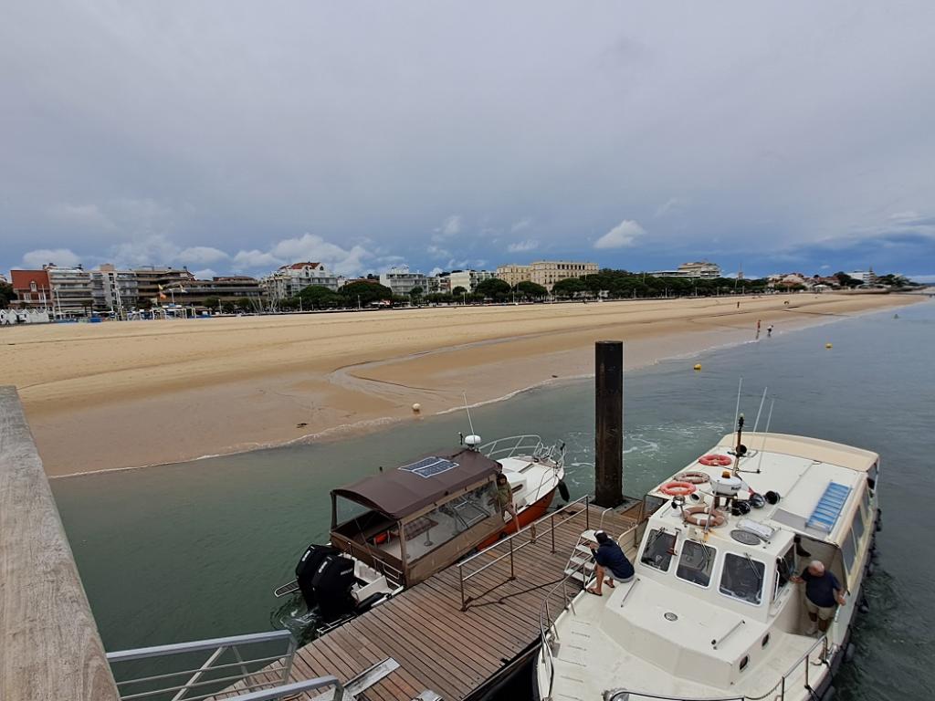 ARCACHON - Studio 2 personnes en Front de mer -place parking privée