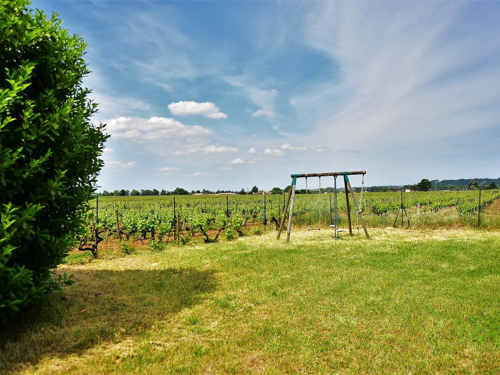 Gîte le Vieux Pressoir à Barsac (33) - piscine - jardins au cœur des vignobles du Sauternais