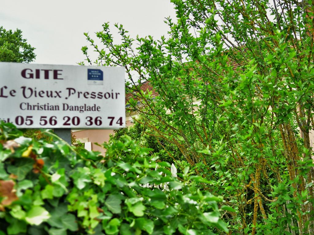 Gîte le Vieux Pressoir à Barsac (33) - piscine - jardins au cœur des vignobles du Sauternais