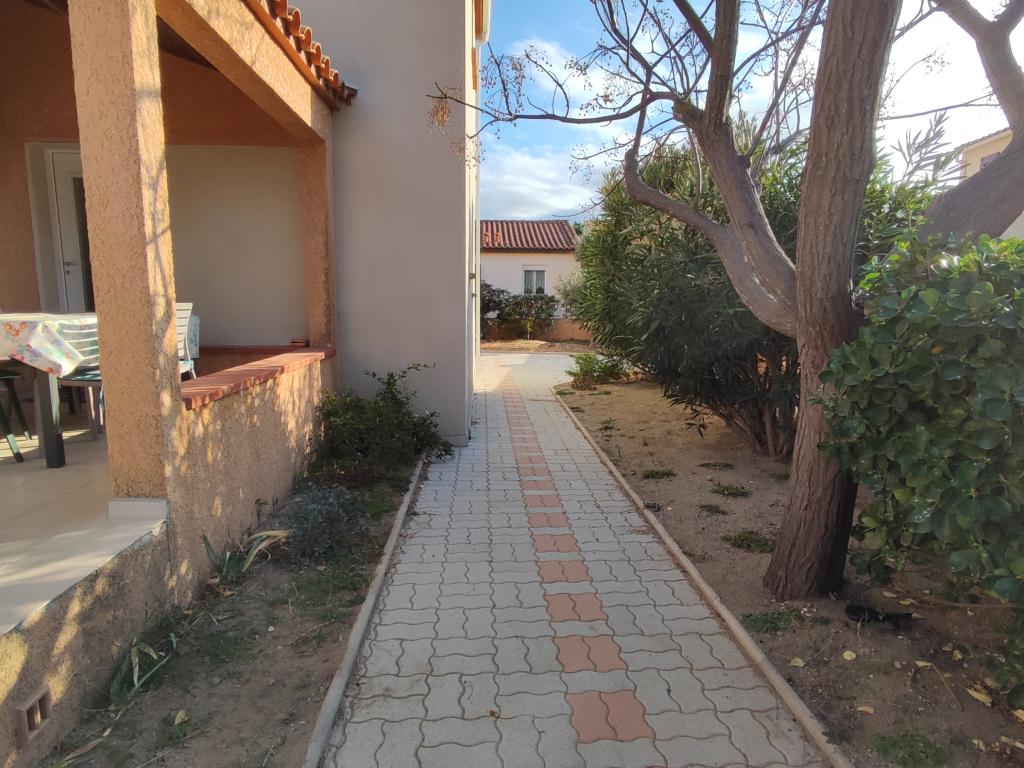 Villa récente Sainte Marie La Mer avec jardin, à 250 mètre de la plage (66)