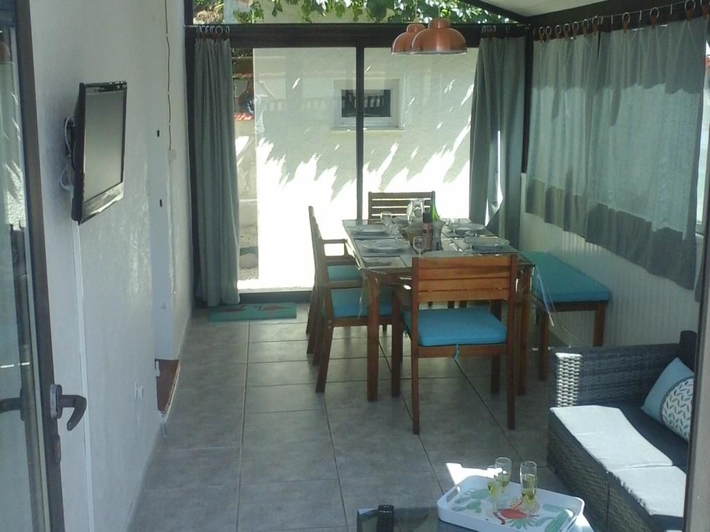 Villa bord  Ste Marie la mer. 4 à 6 personnes