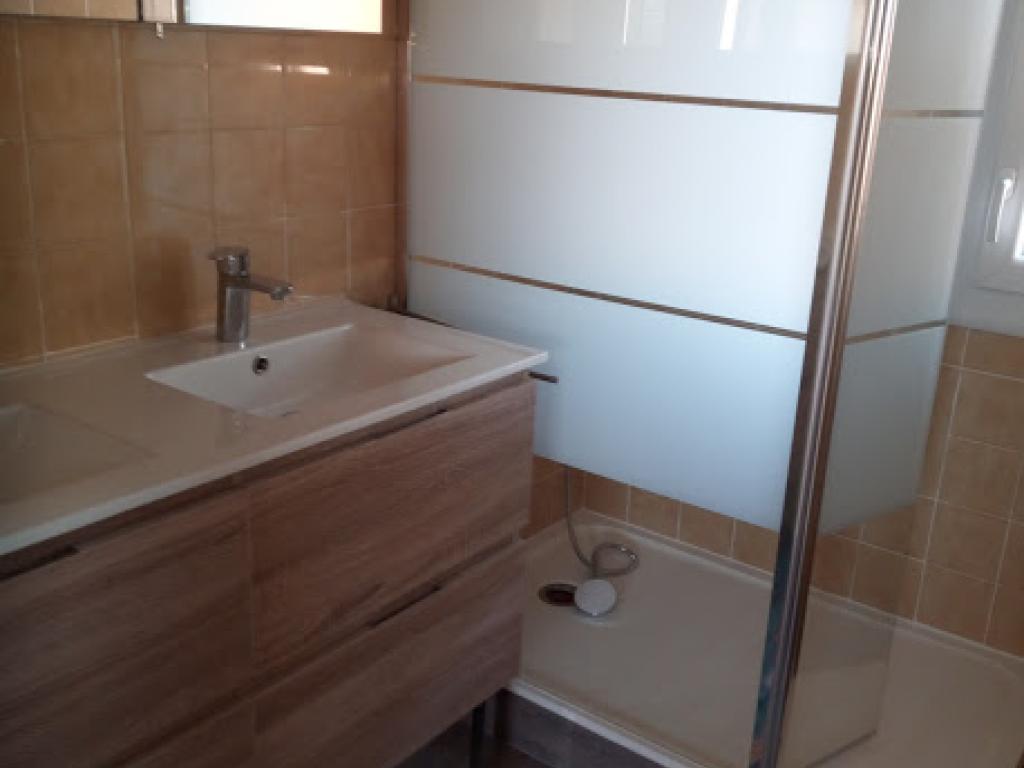 Villa bord  Ste Marie la mer. 4 à 6 personnes