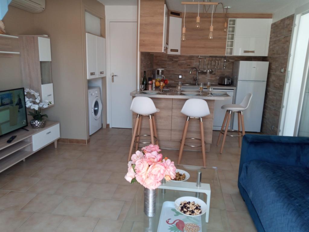 Villa bord  Ste Marie la mer. 4 à 6 personnes