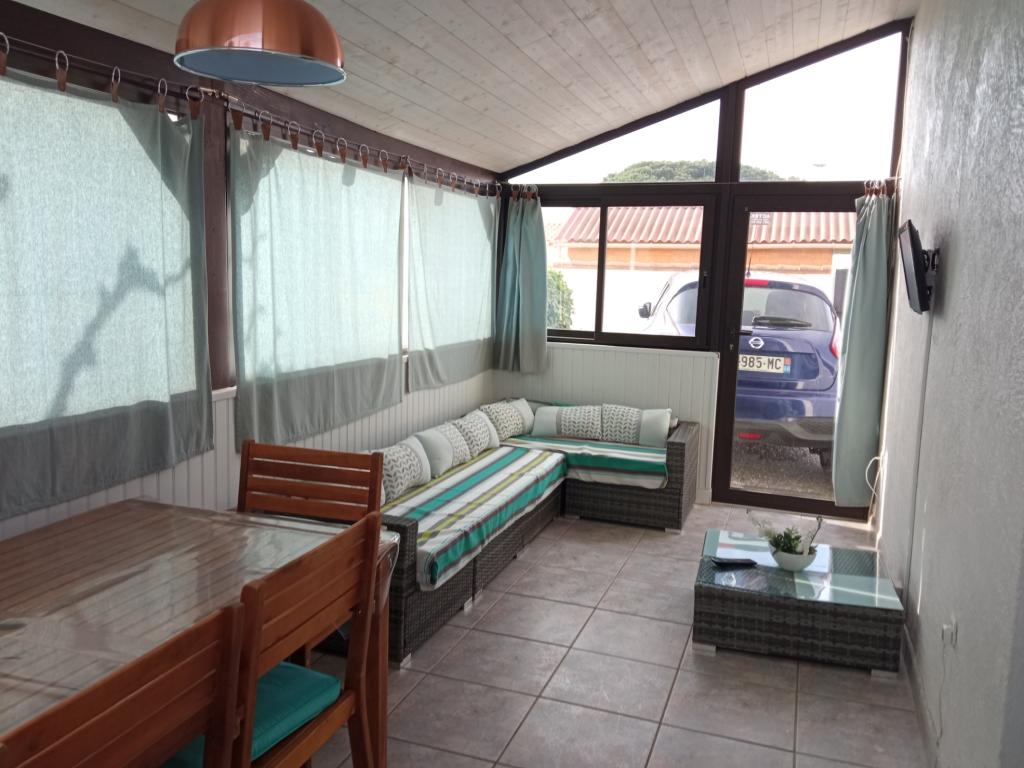 Villa bord  Ste Marie la mer. 4 à 6 personnes