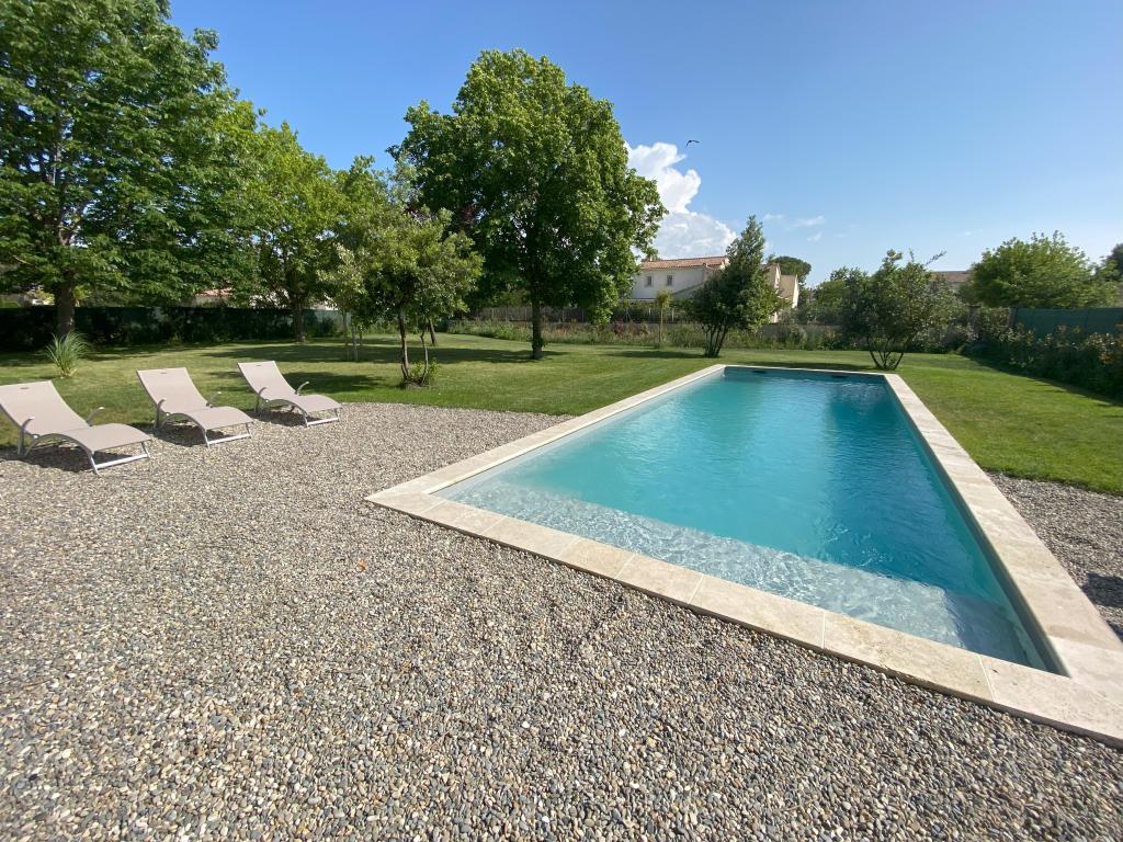 Belle villa provençale avec jardin et piscine