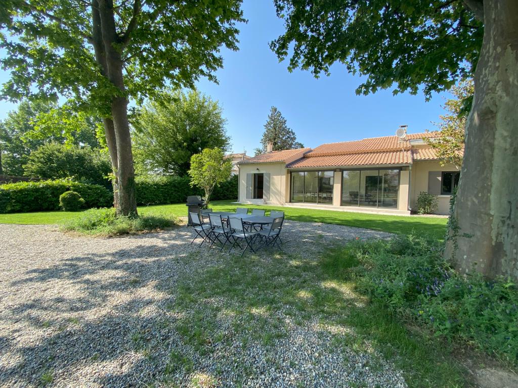 Belle villa provençale avec jardin et piscine