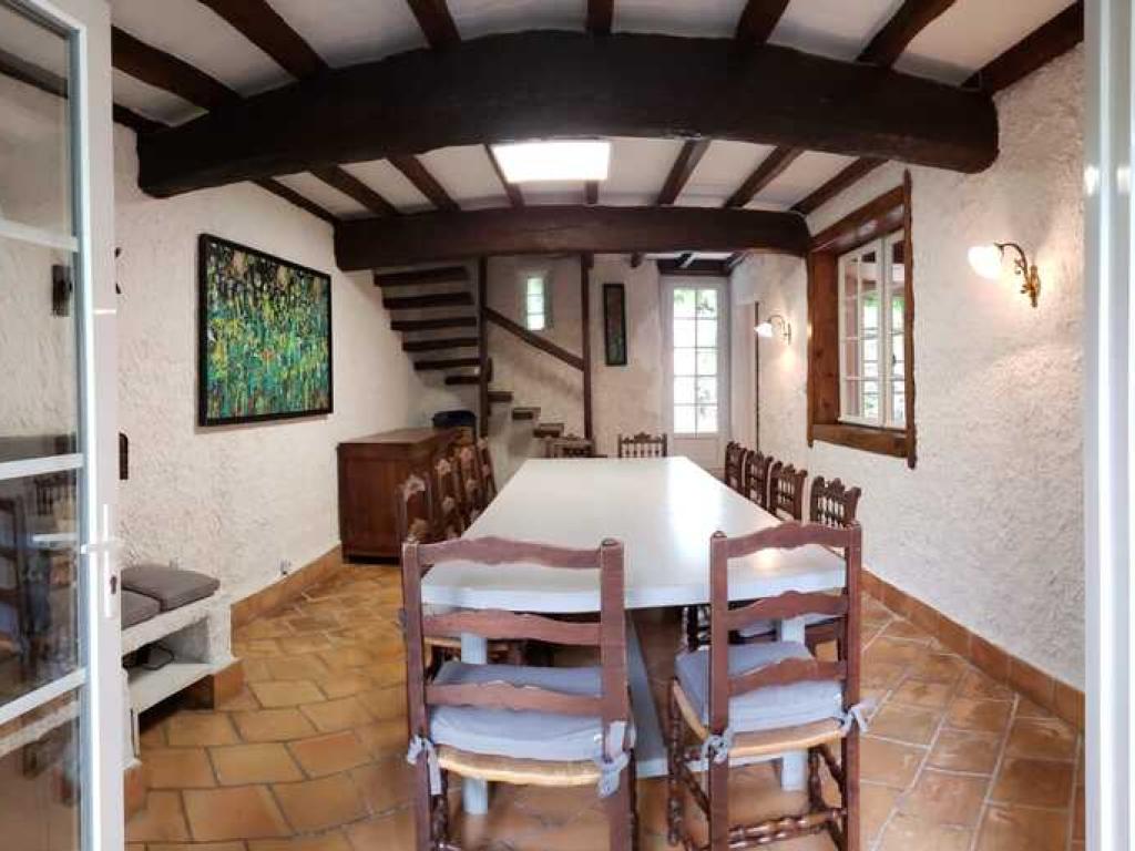 Charmante maison de campagne pour 17 personnes avec piscine