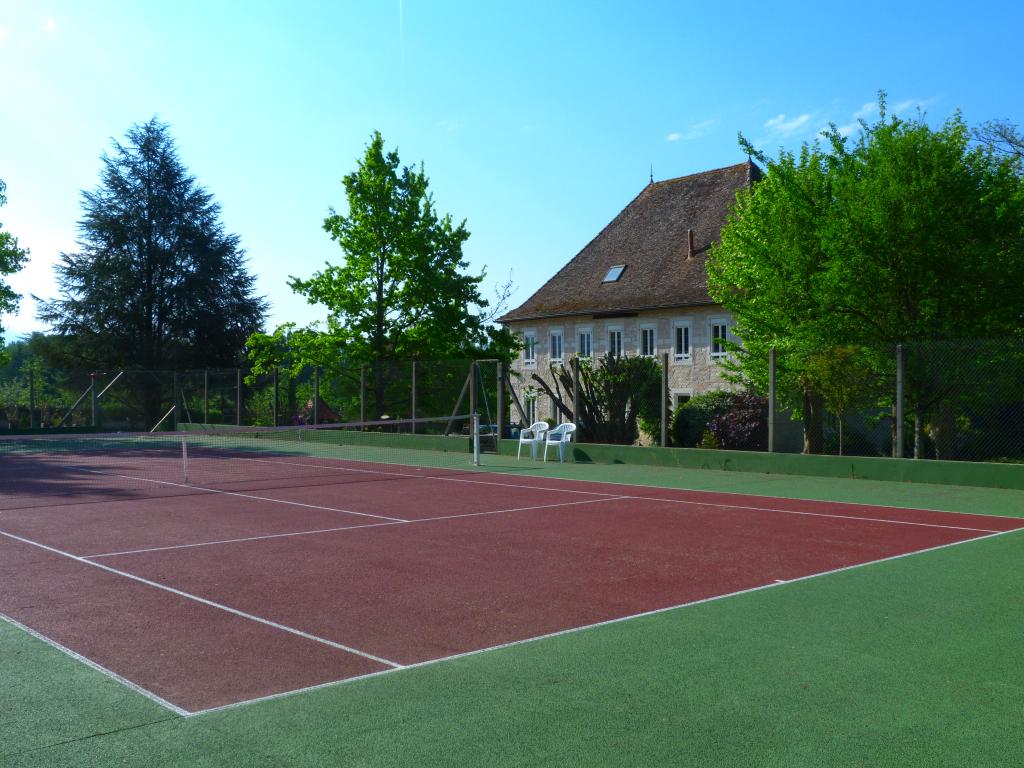 Manoir de standing 5*, piscine, tennis, boulodrome, prestation hôtelière incluse