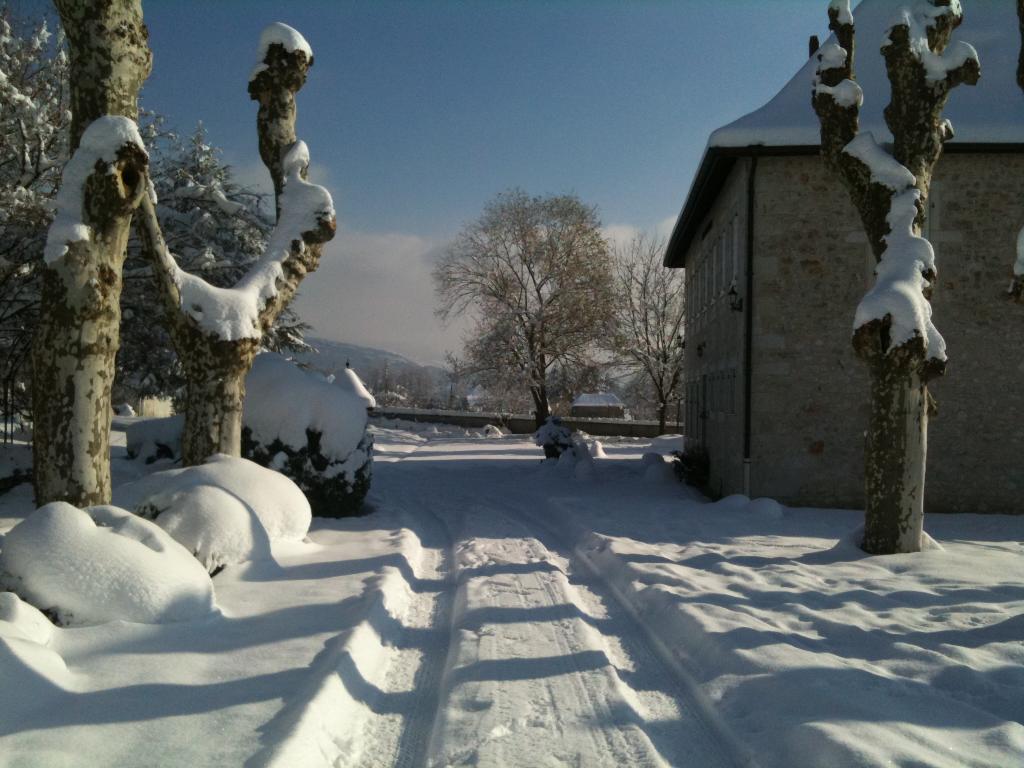 Manoir de standing 5*, piscine, tennis, boulodrome, prestation hôtelière incluse