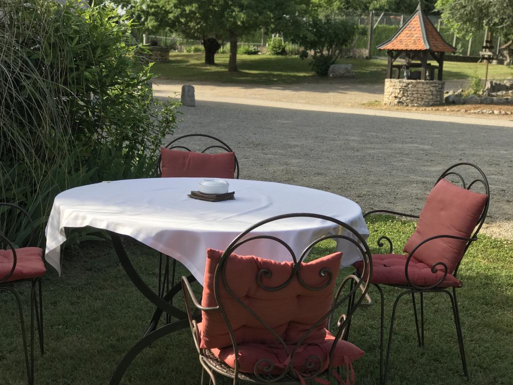 Manoir de standing 5*, piscine, tennis, boulodrome, prestation hôtelière incluse