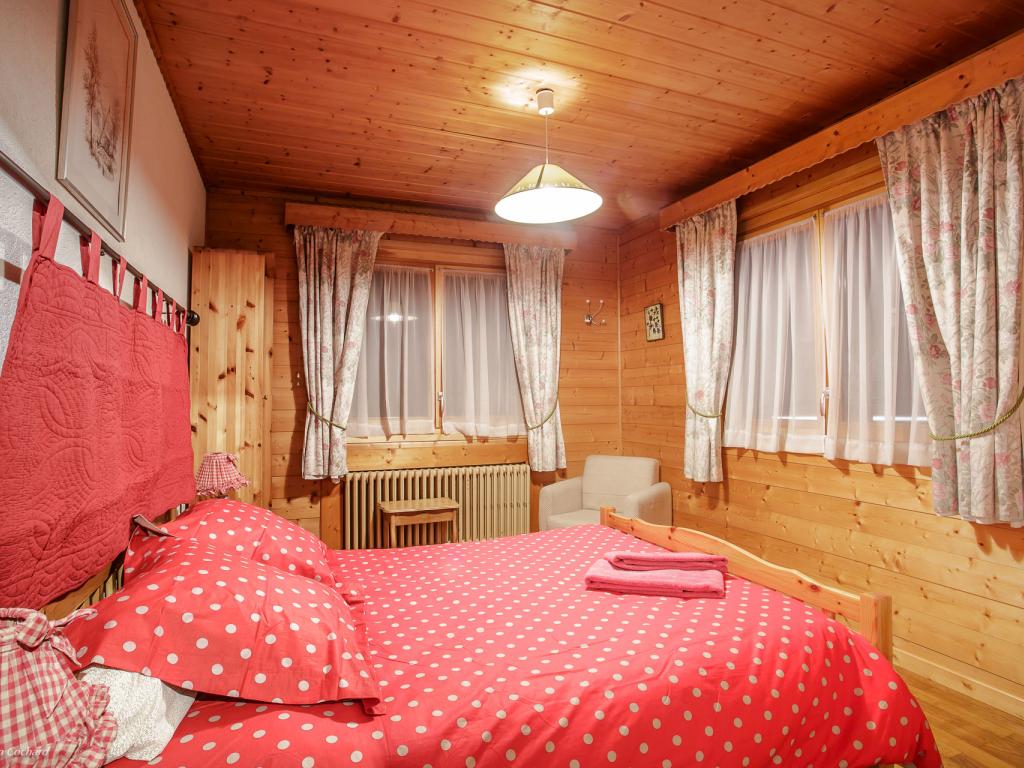 GRAND CHALET DE VACANCES BELLEVUE SITUE AU CENTRE DU VILLAGE ET AU COEUR DES PORTES DU SOLEIL