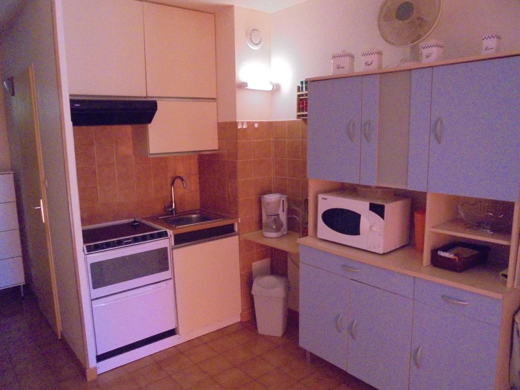 studio rez de jardin var