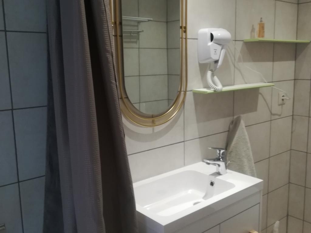Spa repos bien être à Voglans appartement en maison au rez de chaussée avec spa privatisé à volonté entre Chambéry et Aix Les Bains en Savoie