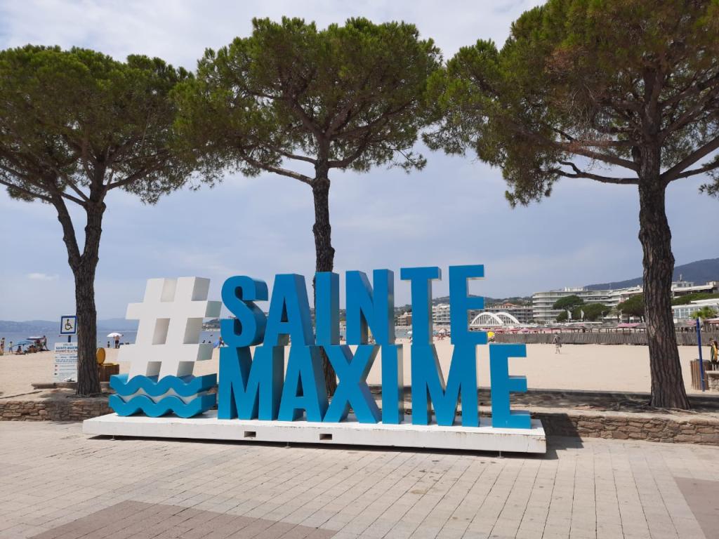 Villa indép. climatisée tout confort avec piscine, à 3 min de la célèbre plage de la Nartelle à Sainte Maxime