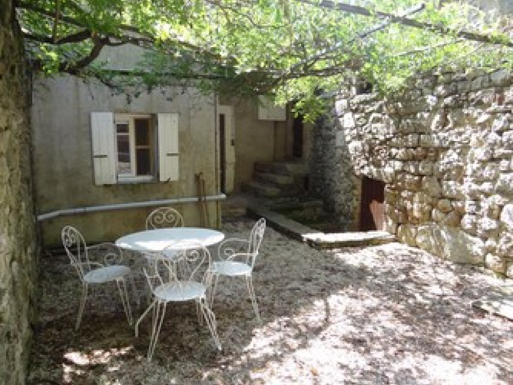 Mas Armati, maison de vacances du 18e avec piscine privée, entre Gard et Ardèche