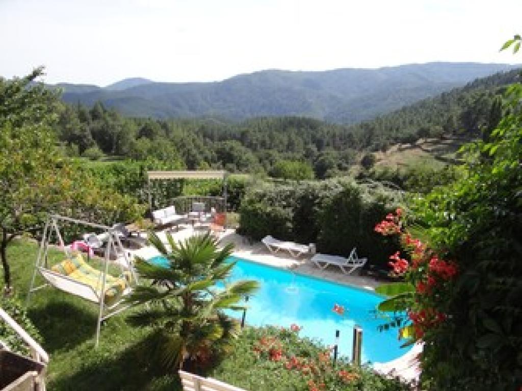 Mas Armati, maison de vacances du 18e avec piscine privée, entre Gard et Ardèche