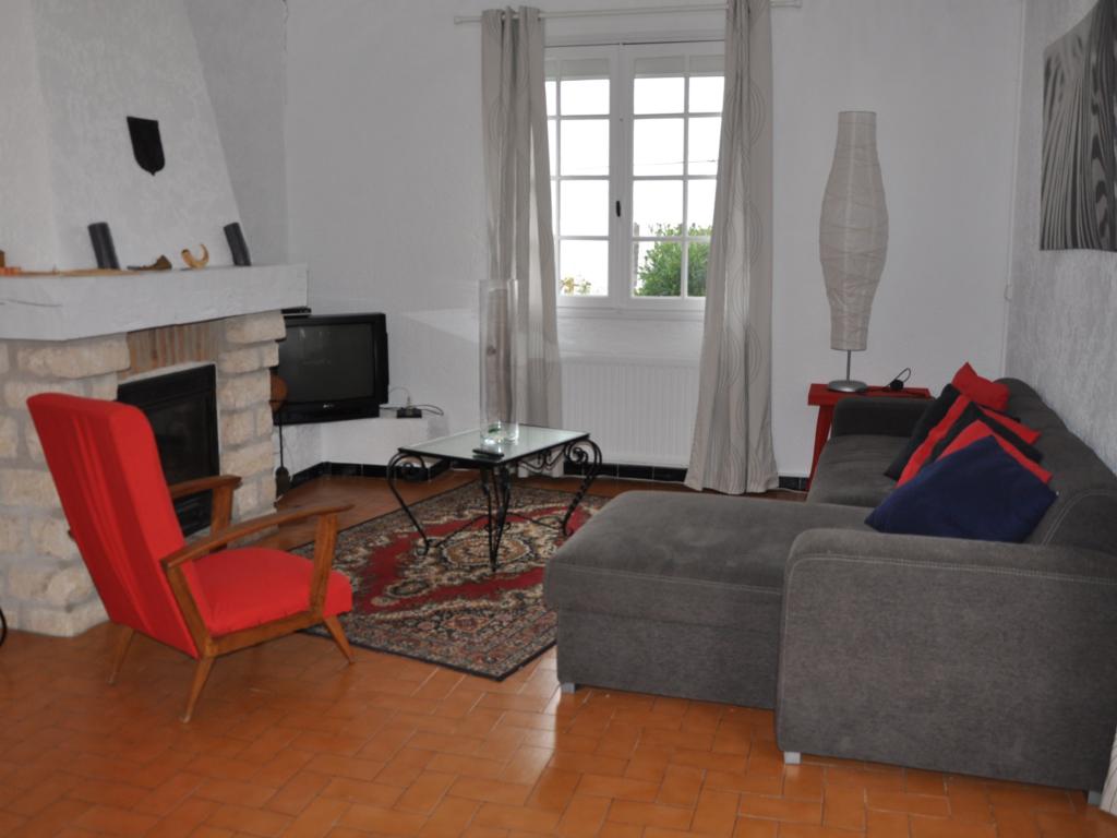 villa classée trois étoiles,centre ville avec jardin cloturé et arboré de 950m2