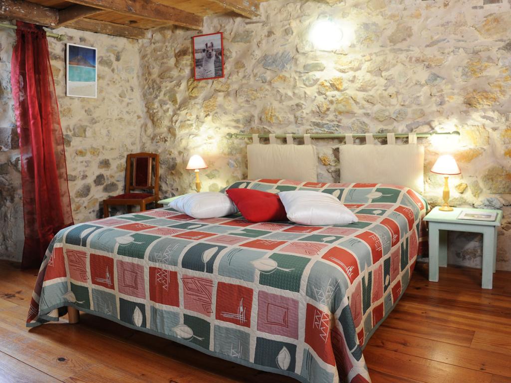 Chambres d'hôtes Idiartekoborda au coeur de la montagne basque à 5 mn du village, chambre Tunupa
