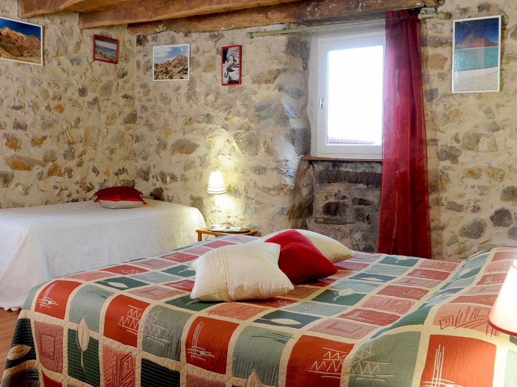 Chambres d'hôtes Idiartekoborda au coeur de la montagne basque à 5 mn du village, chambre Tunupa