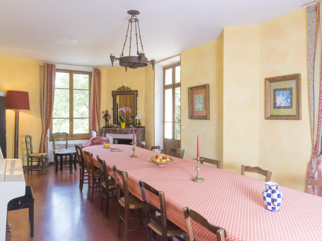 Domaine Grand Guilhem : Gîtes sur un domaine viticole au coeur des Corbières et à 25 km de la Méditerranée