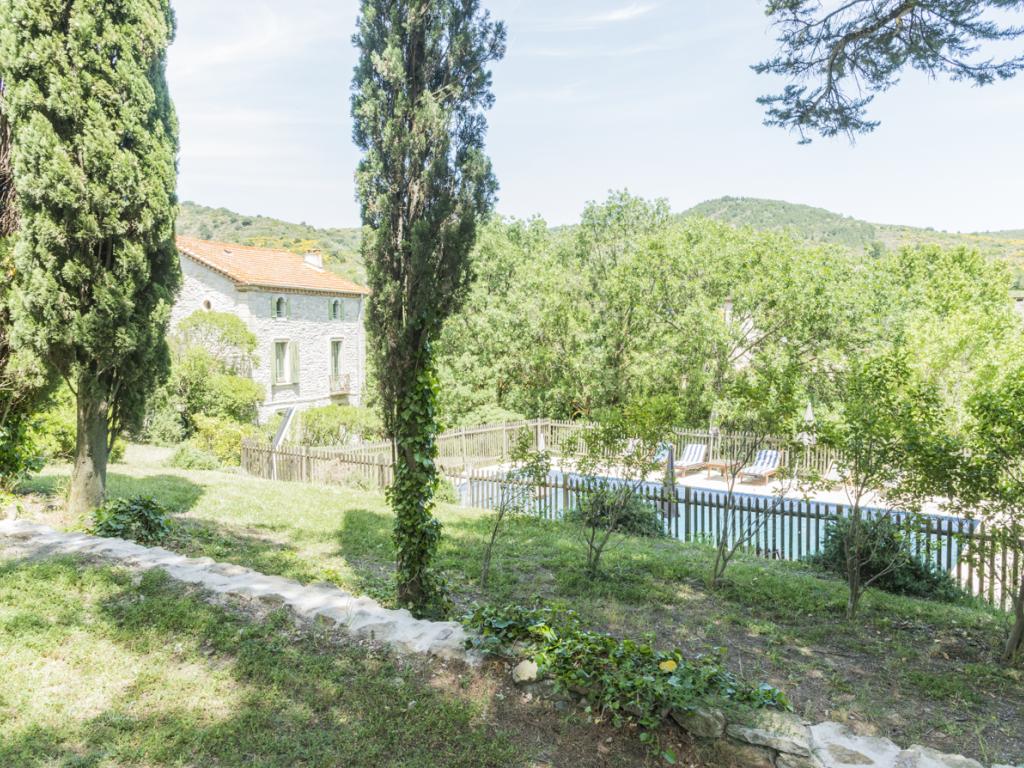 Domaine Grand Guilhem : Gîtes sur un domaine viticole au coeur des Corbières et à 25 km de la Méditerranée