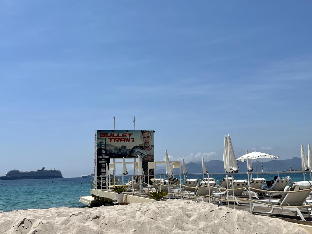 Appartement 2P relooking à Cannes, Festival Cinema, Netflix et parking gratuit, accueil 5 étoiles, excellent rapport qualité-prix